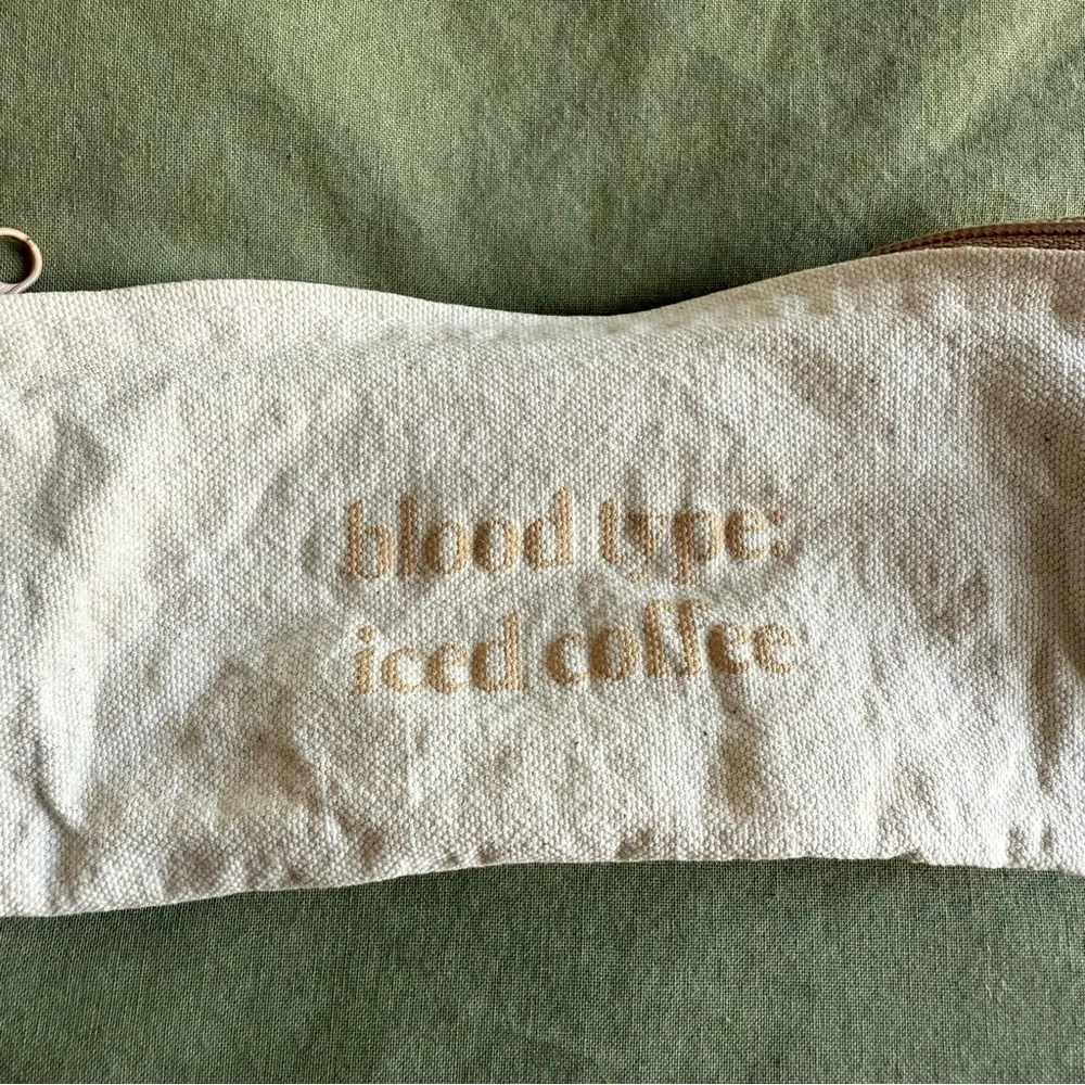 Her Campus HCXO zippered pencil pouch